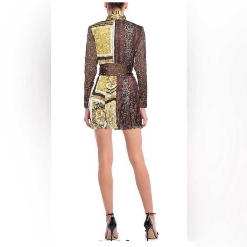 Versace Signature-Prints Wrinkle-detail Mini Shirt-dress Size 38(US,0) Worn once